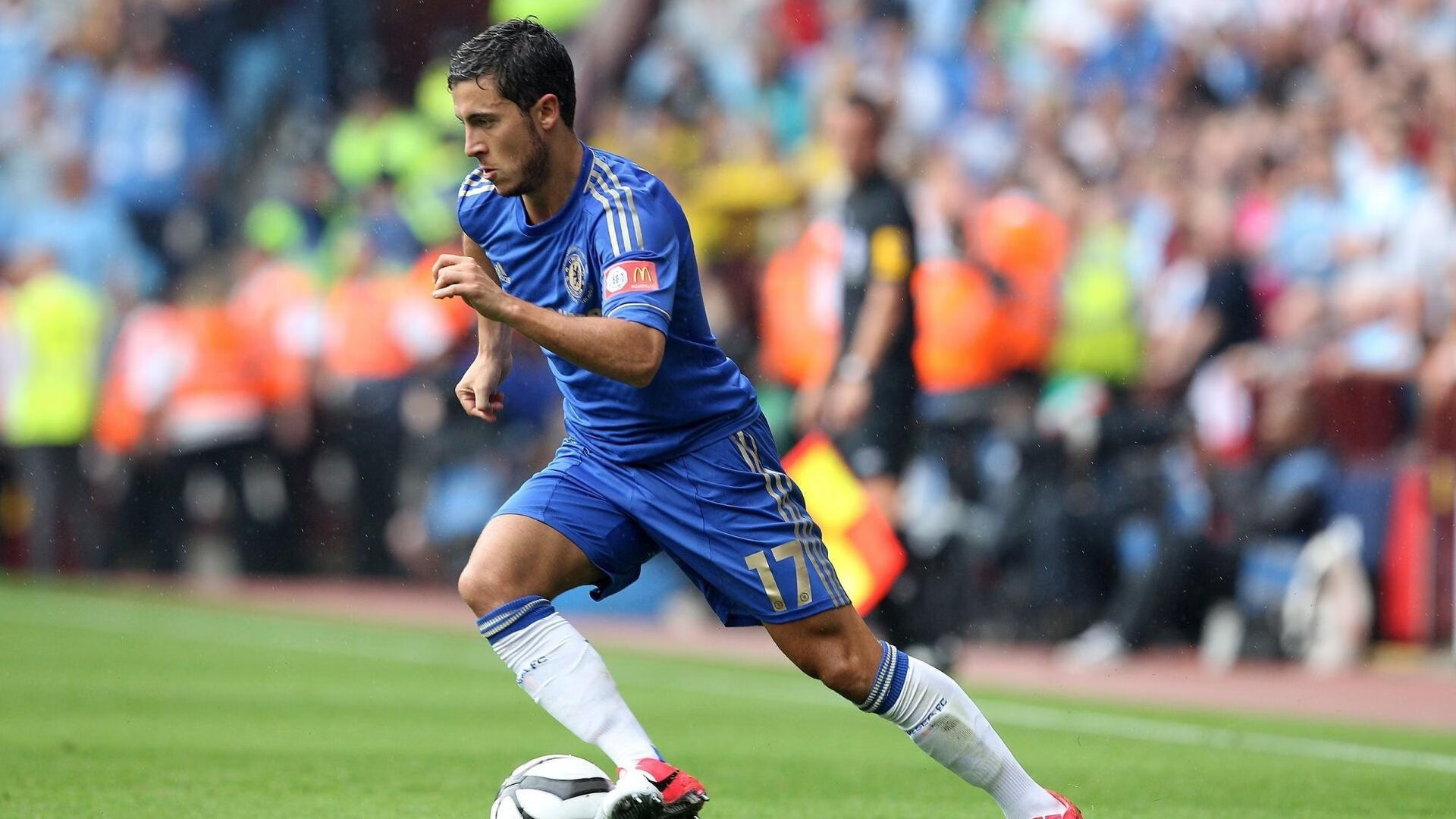 林丹呼吁社会更多关注退役运动员，退役后林丹